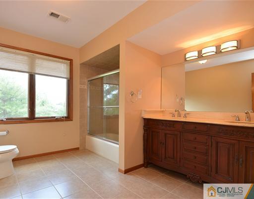 16 Pitt Road East Brunswick, NJ 08816 - Photo 14 of 20 Gallery Image 14