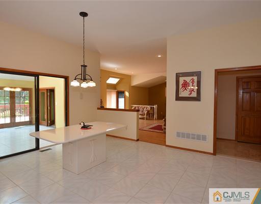 16 Pitt Road East Brunswick, NJ 08816 - Photo 6 of 20 Gallery Image 6