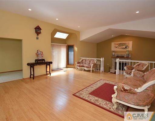 16 Pitt Road East Brunswick, NJ 08816 - Photo 8 of 20 Gallery Image 8