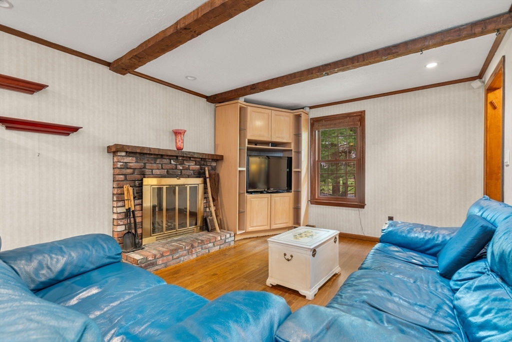 11 Bacon Road Framingham, MA 01701 - Photo 7 of 30