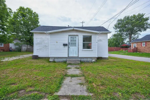 $75,000 | 901 East State Street, Princeton, IN 47670
