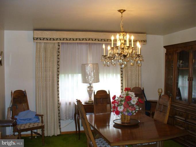 9509 Dawnvale Road Nottingham, MD 21236 - Photo 6 of 14 Dining Room