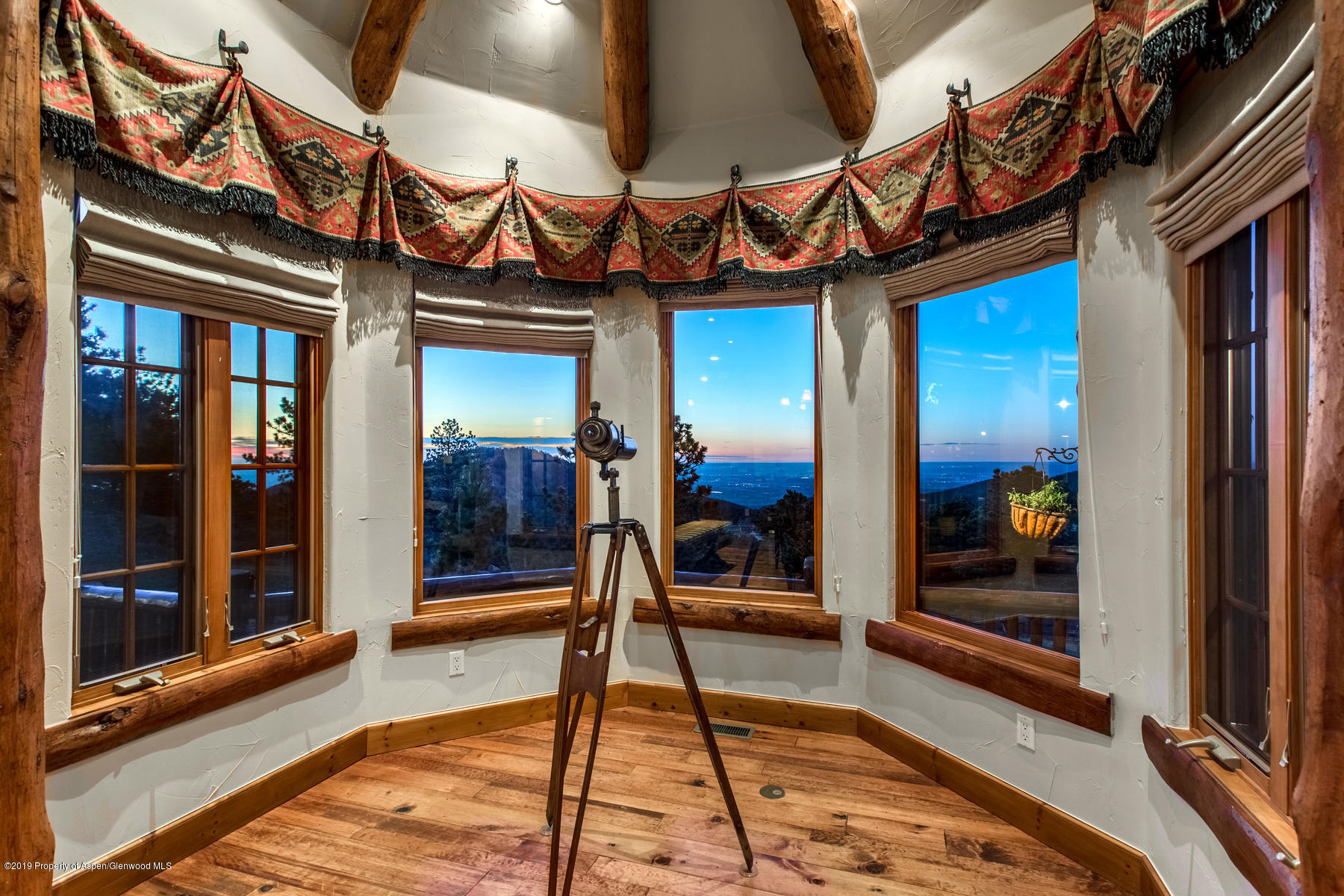 7775 Spirit Ranch Road Golden, CO 80403 - Photo 9 of 50 Spirit Ranch