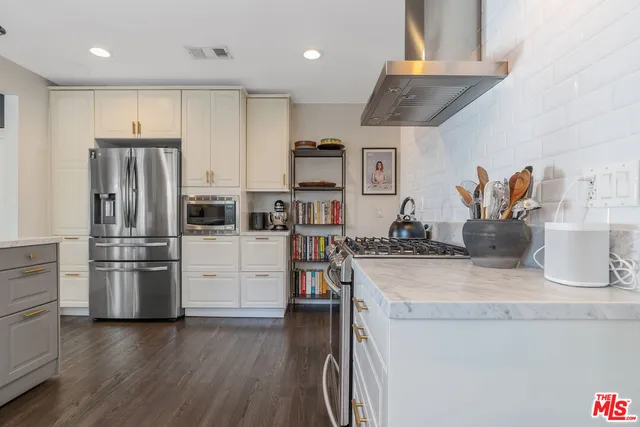 $4,495 | 7951 Fountain Avenue, West Hollywood, CA 90046