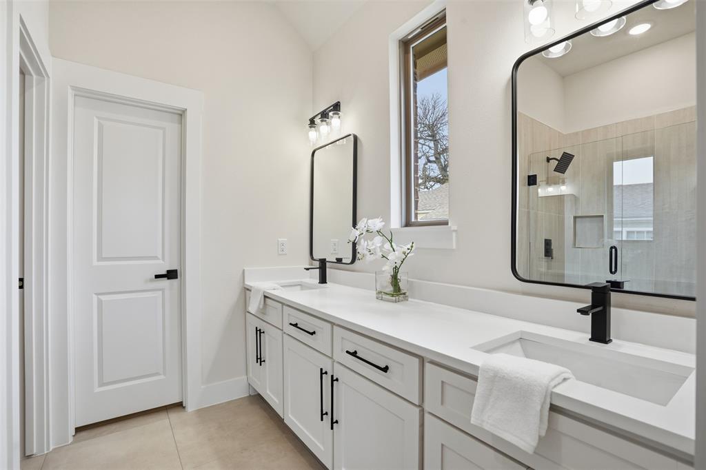 2315 Colony Court Dallas, TX 75235 - Photo 15 of 31