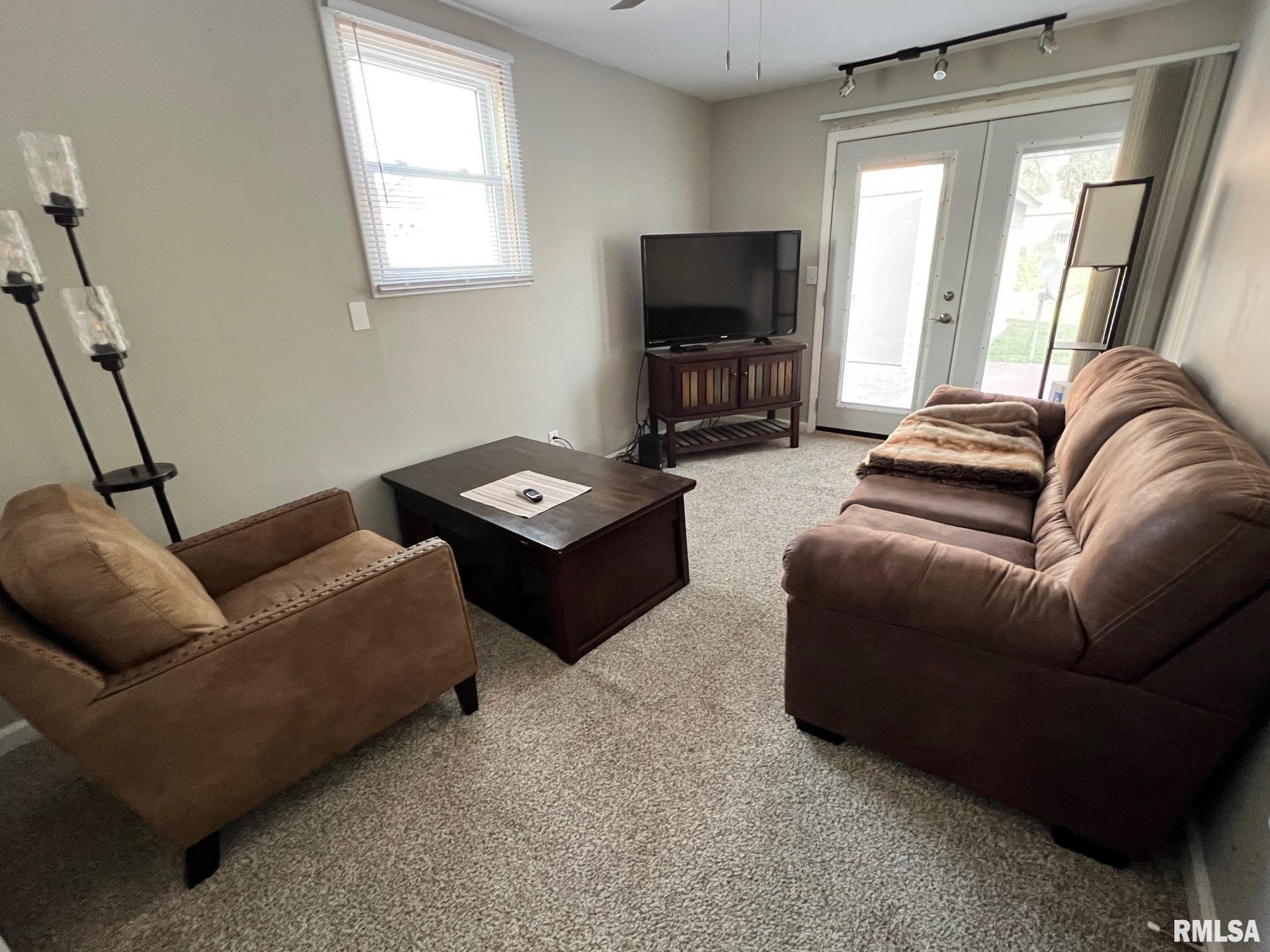 2124 North 19th Street Springfield, IL 62702 - Photo 8 of 21