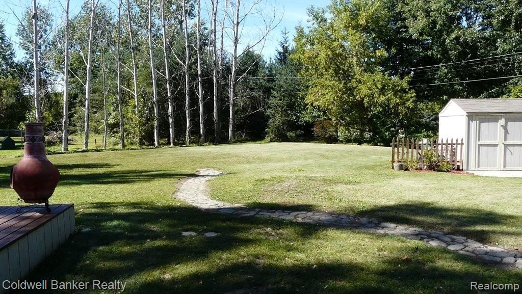 70977 Weeks Road Richmond, MI 48062 - Photo 9 of 42 9.JPG