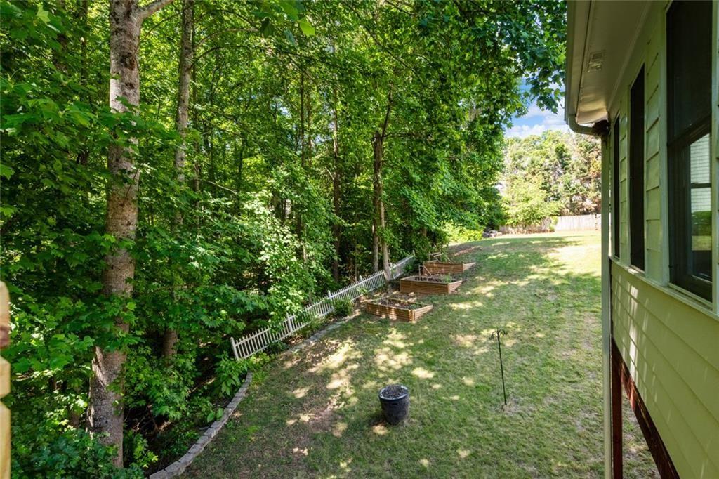 2932 Sunset View Circle Suwanee, GA 30024 - Photo 29 of 54