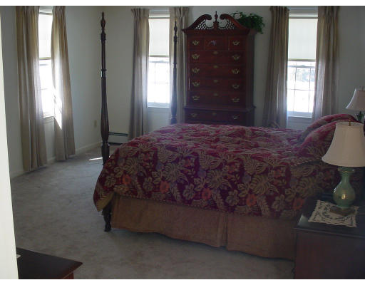25 Wood Road Marlborough, MA 01752 - Photo 10 of 12 Gallery Image 10