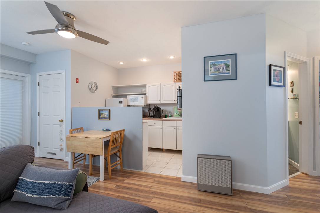 48 William Street Newport, RI 02840 - Photo 25 of 32