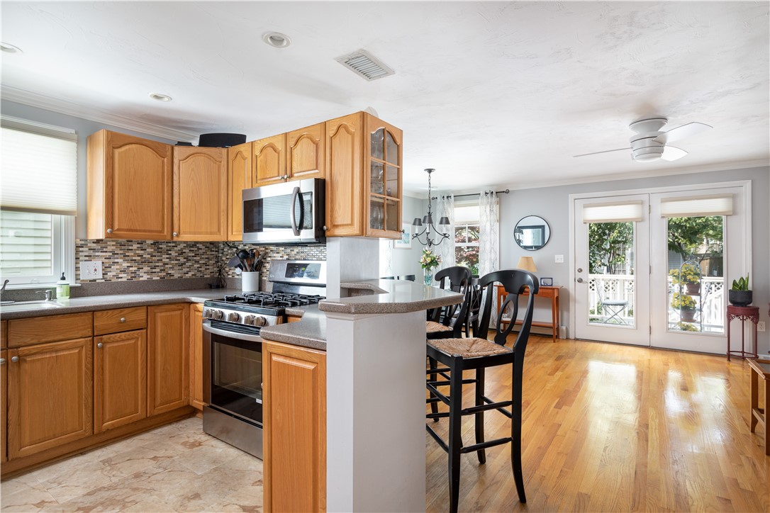 48 William Street Newport, RI 02840 - Photo 4 of 32