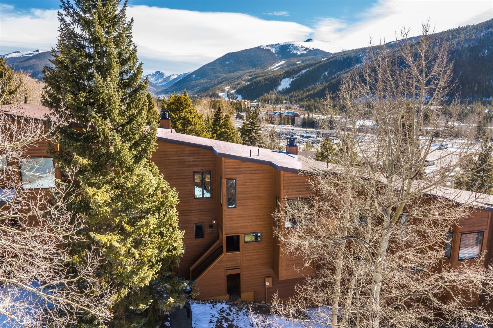 410 Tennis Club Road, Unit 1317 Keystone, CO 80435 - Photo 36 of 42 a view of a large building