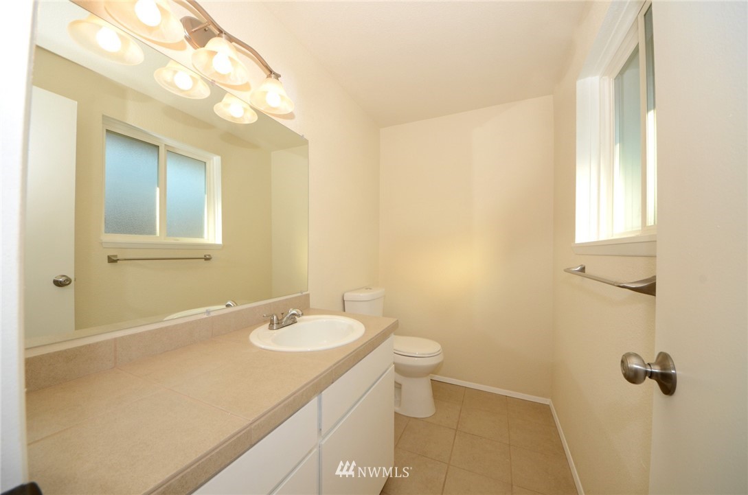 10120 Albany Place Southwest Rochester, WA 98579 - Photo 13 of 25