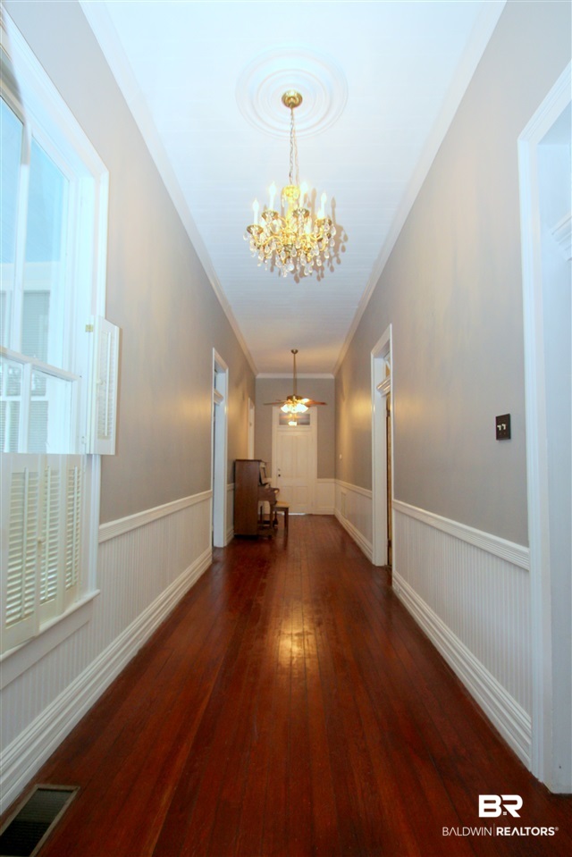 1121 Old Shell Road Mobile, AL 36604 - Photo 5 of 36