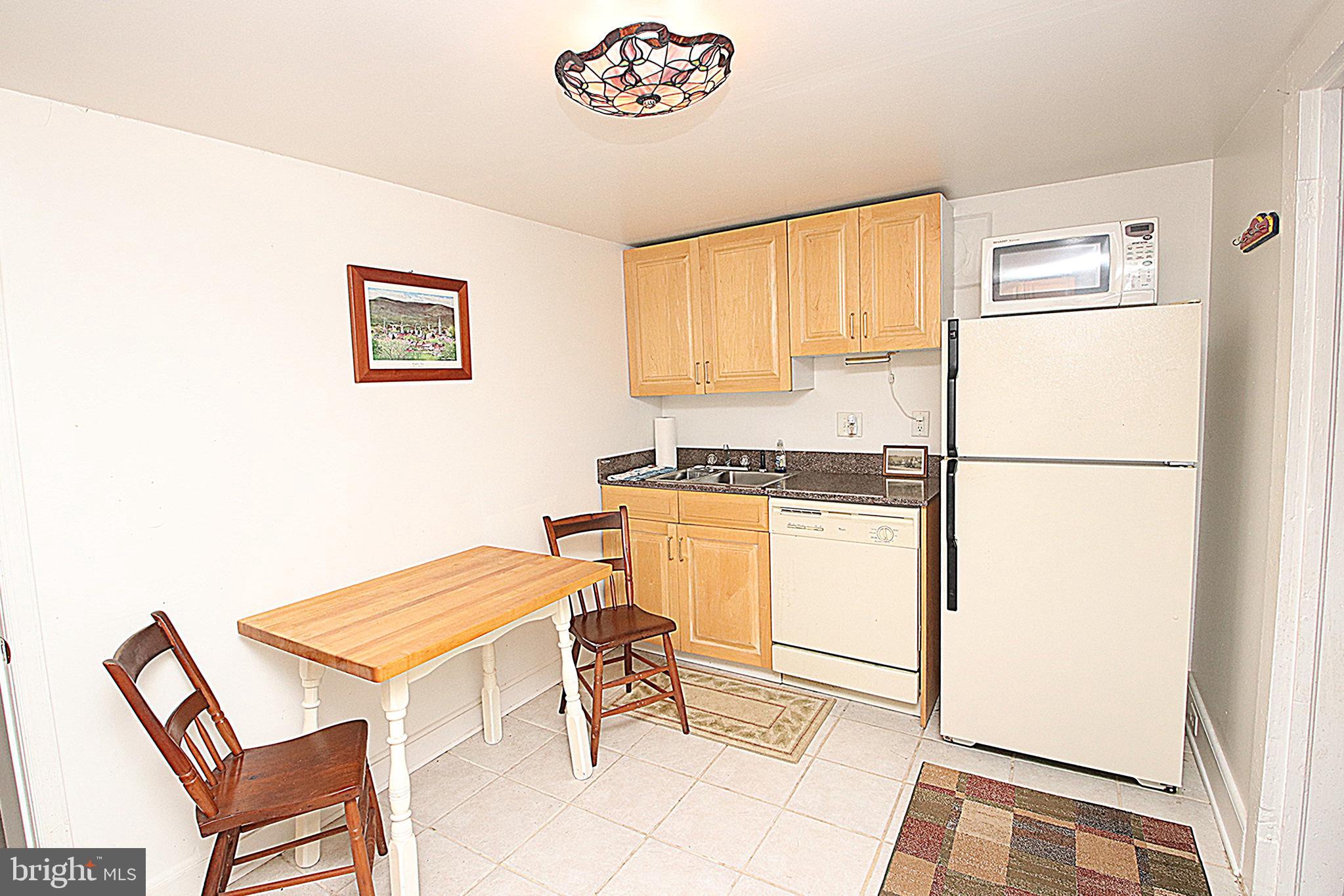 1141 Weverton Road Knoxville, MD 21758 - Photo 6 of 28 Kitchen