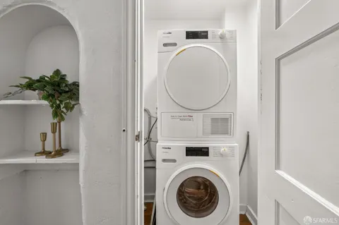 $1,195,000 | 2090 Pacific Avenue, Unit 306, San Francisco, CA 94109