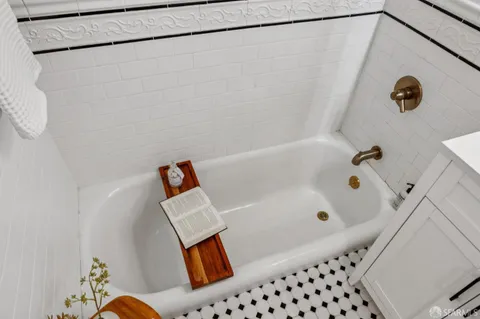 $1,195,000 | 2090 Pacific Avenue, Unit 306, San Francisco, CA 94109