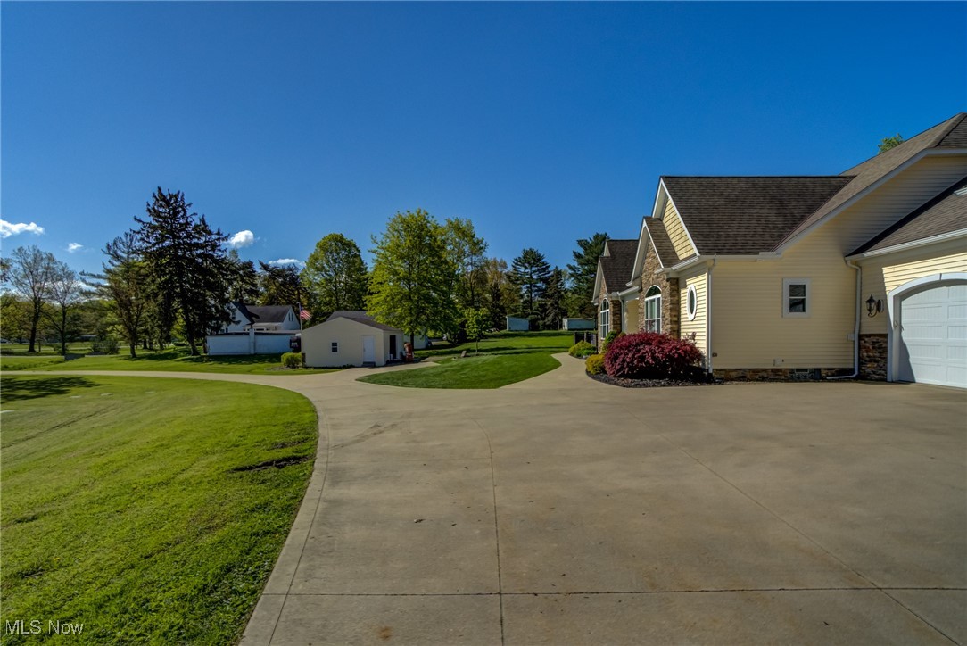 2586 River Road Willoughby, OH 44094 - Photo 49 of 49 Gallery Image 49
