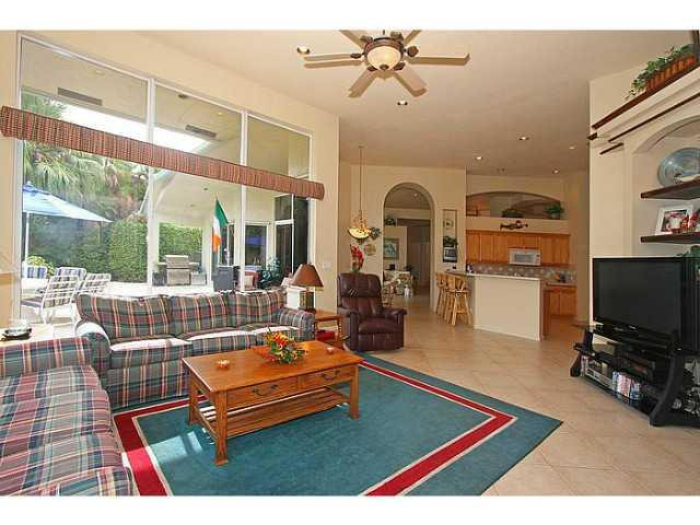 324 Mallard Road Weston, FL 33327 - Photo 10 of 23 Family/Great Room