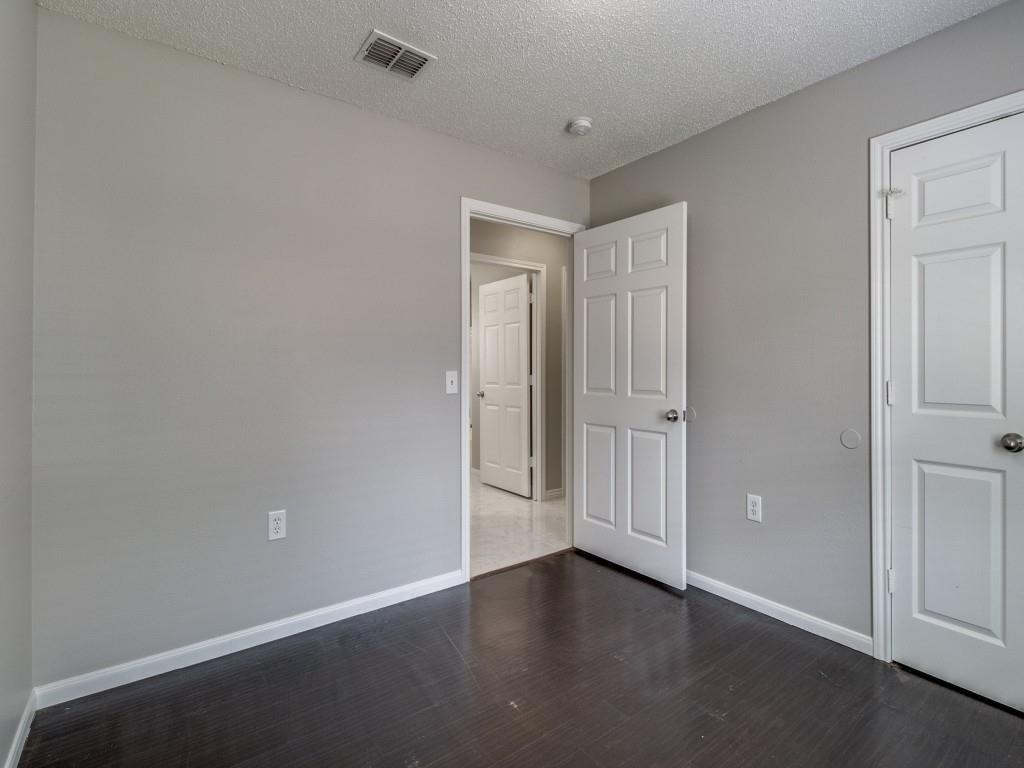 2621 Choice Street Dallas, TX 75215 - Photo 16 of 25