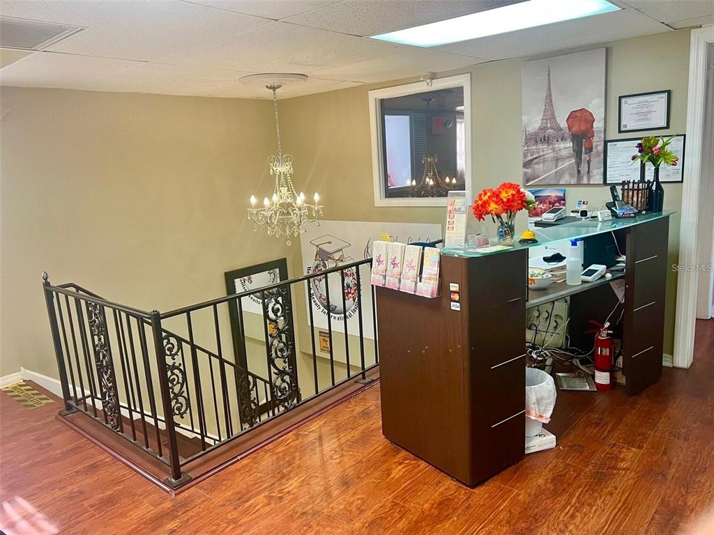 5519 Hanley Road Tampa, FL 33634 - Photo 8 of 30
