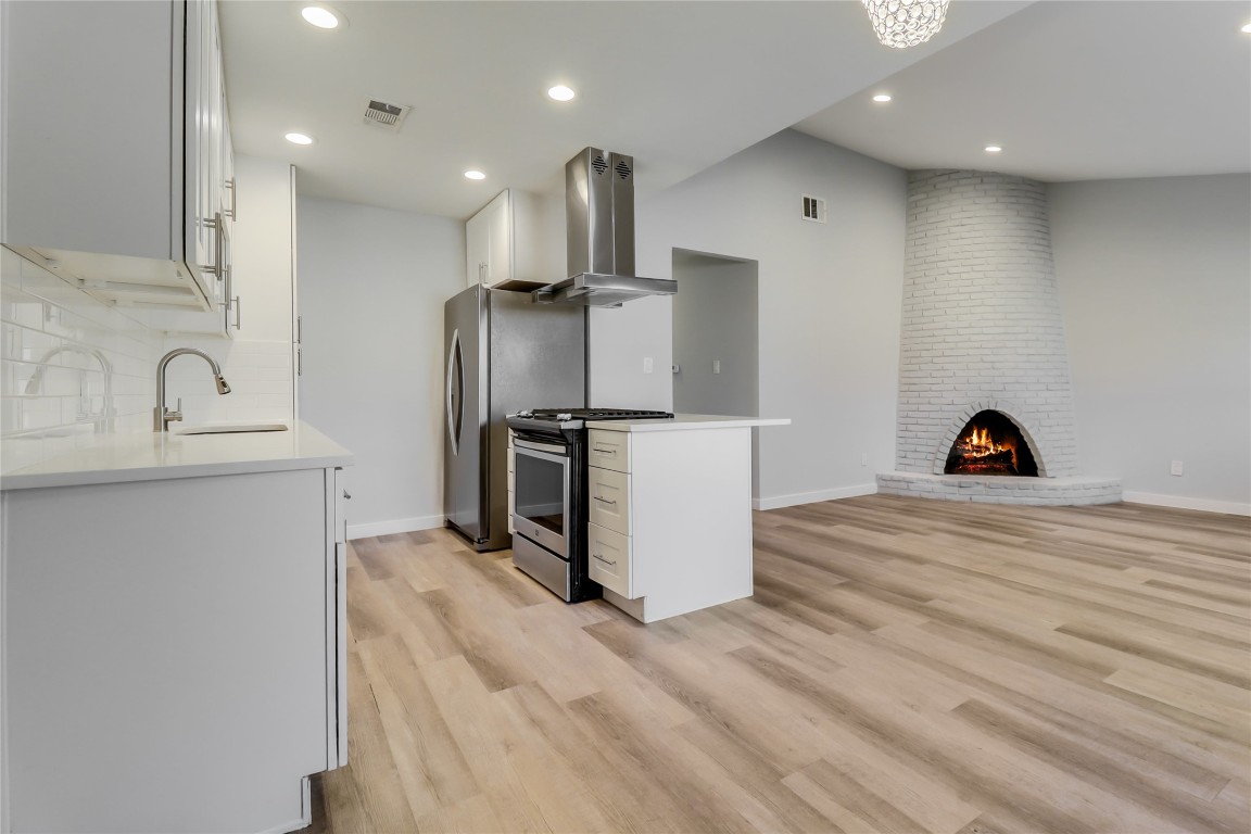 4909 Hawk Cove, Unit A Austin, TX 78745 - Photo 4 of 12