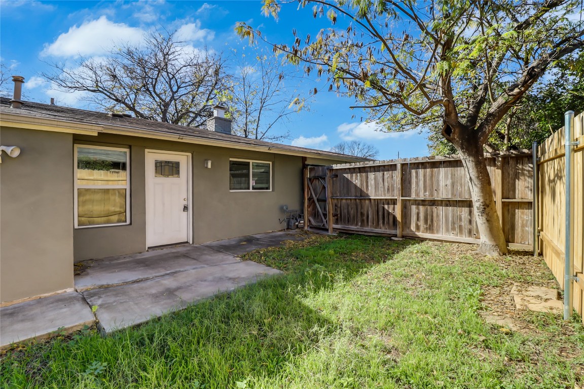 4909 Hawk Cove, Unit A Austin, TX 78745 - Photo 6 of 12