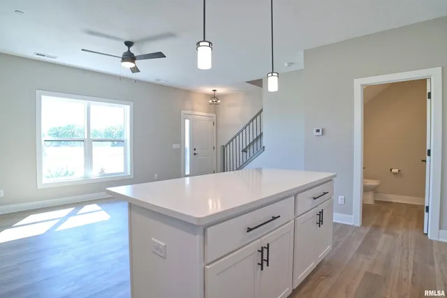 $235,000 | 1002 South 4th Street, Clinton, IA 52732