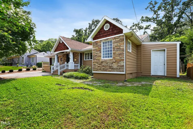 $849,000 | 821 Woodburn Road, Raleigh, NC 27605