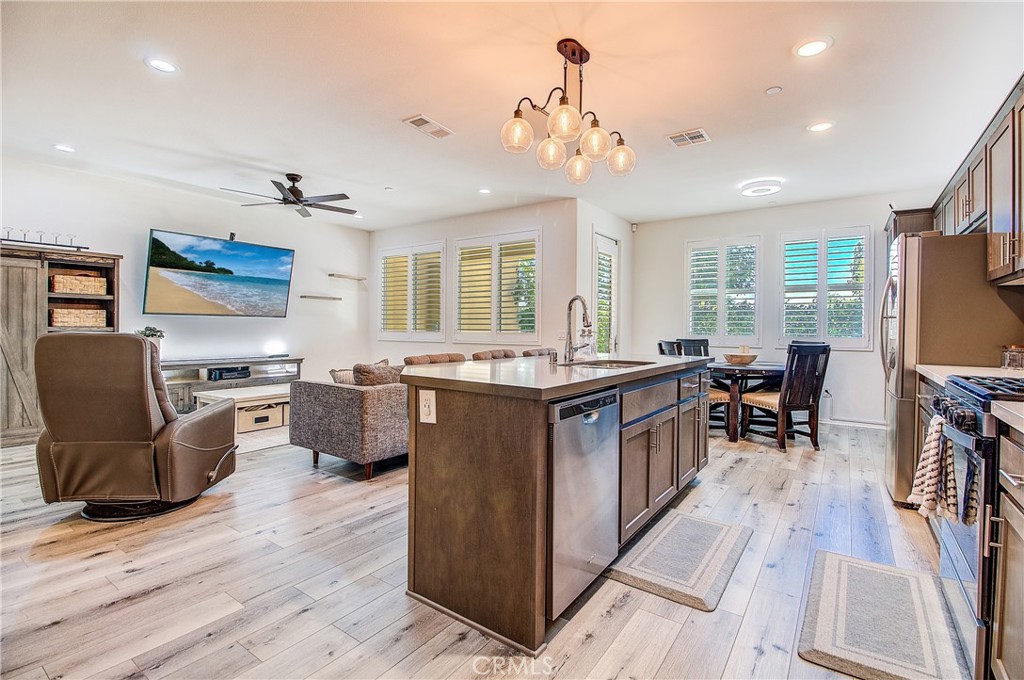 7849 Marbil Lane Riverside, CA 92504 - Photo 11 of 35