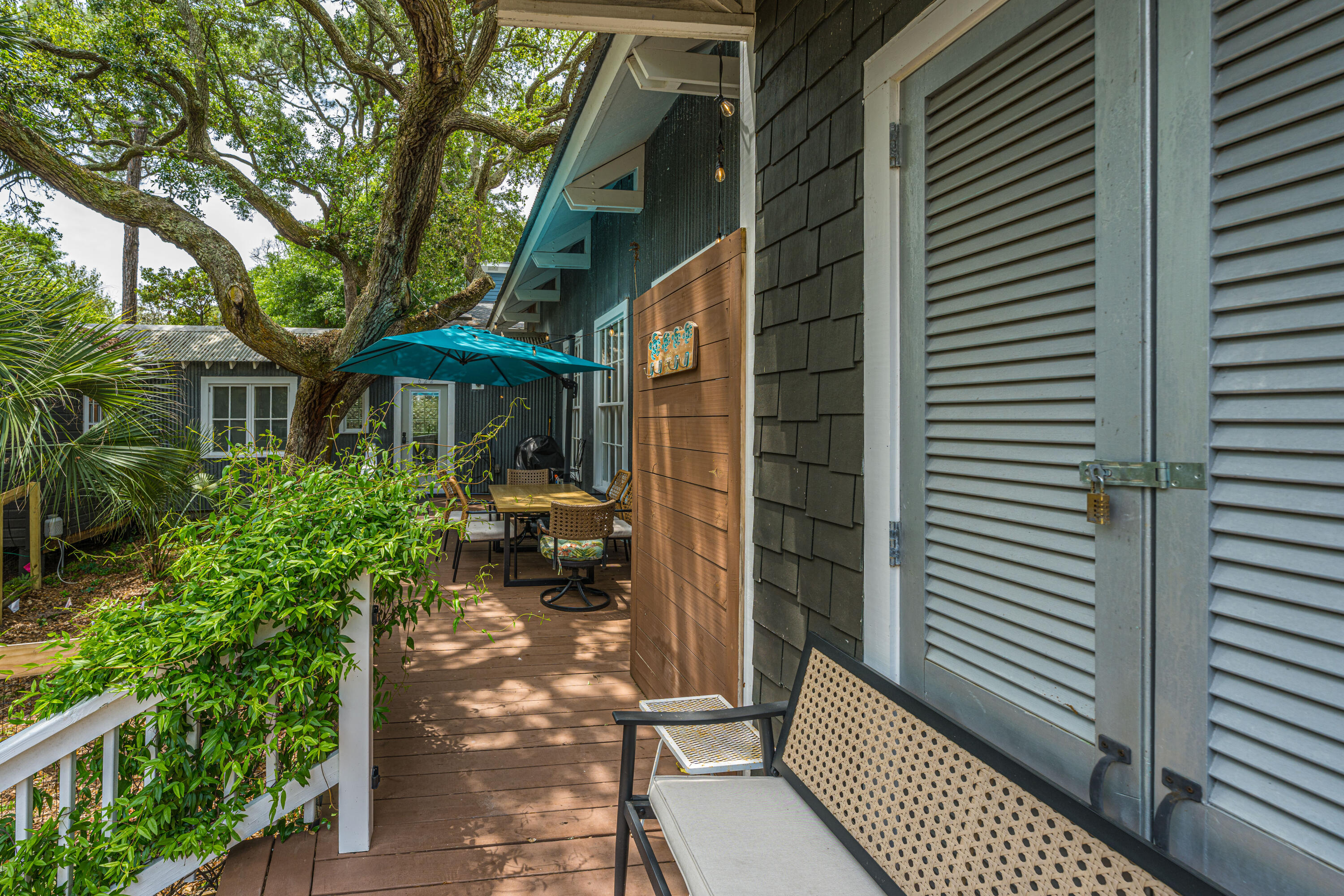 622 East Cooper Avenue Folly Beach, SC 29439 - Photo 43 of 51 622ECooperAve044