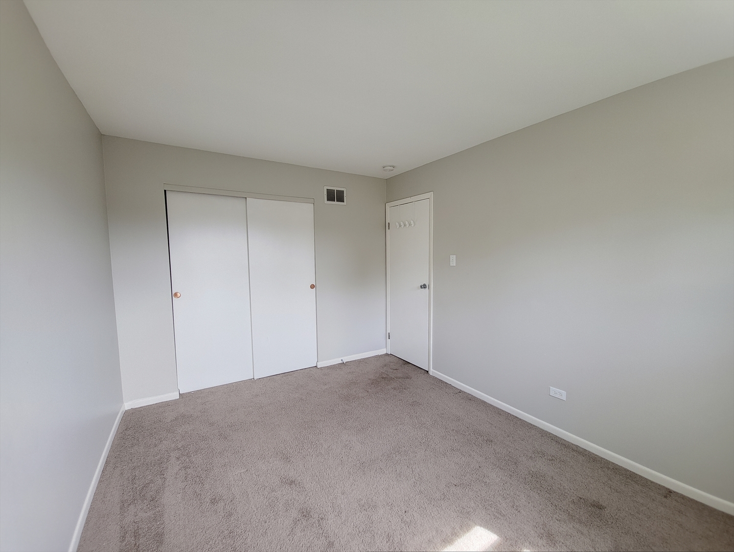 6037 Spring Lane Matteson, IL 60443 - Photo 22 of 29 a view of empty room