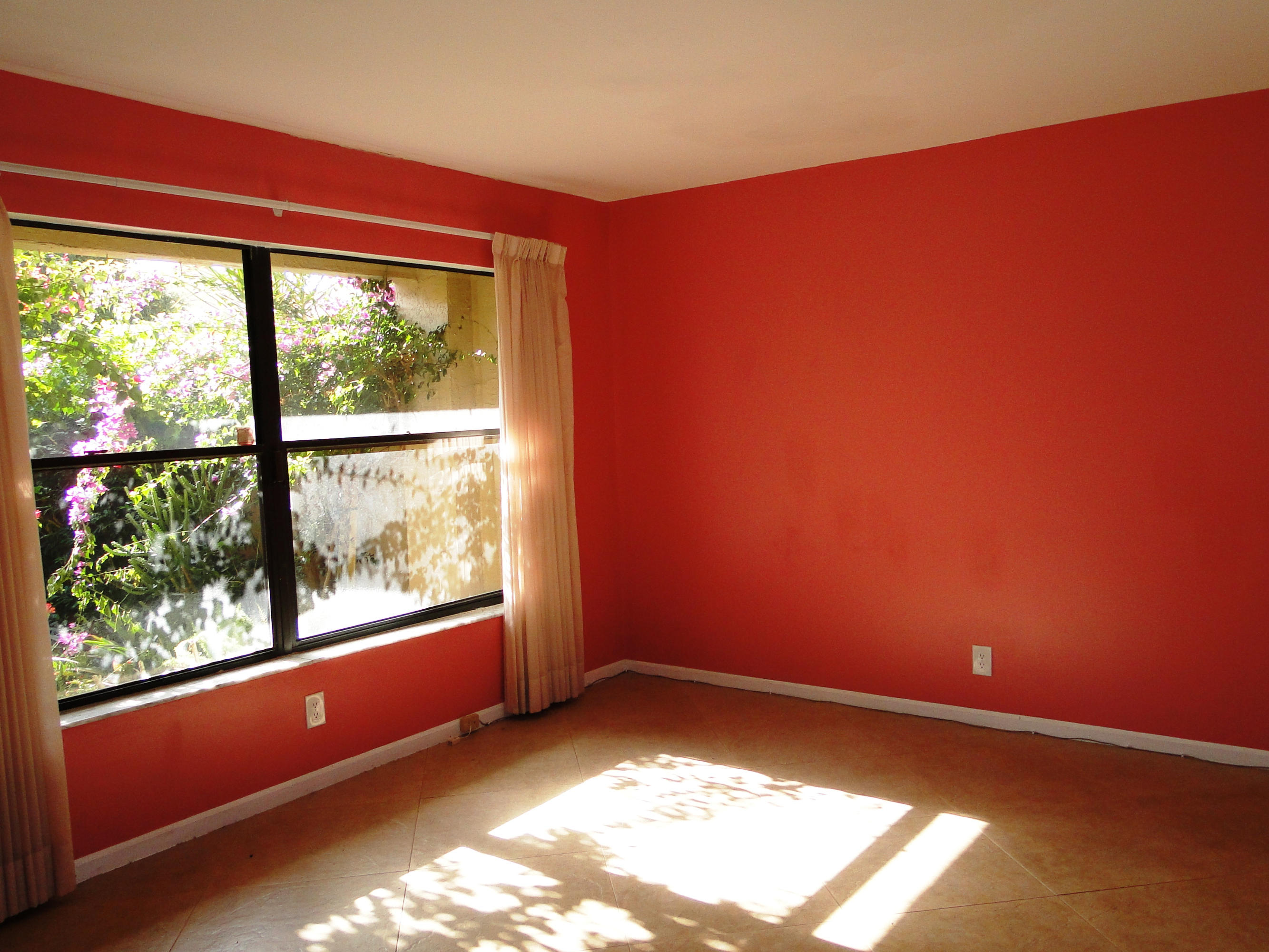 23325 Water Circle Boca Raton, FL 33486 - Photo 2 of 25 Family Room