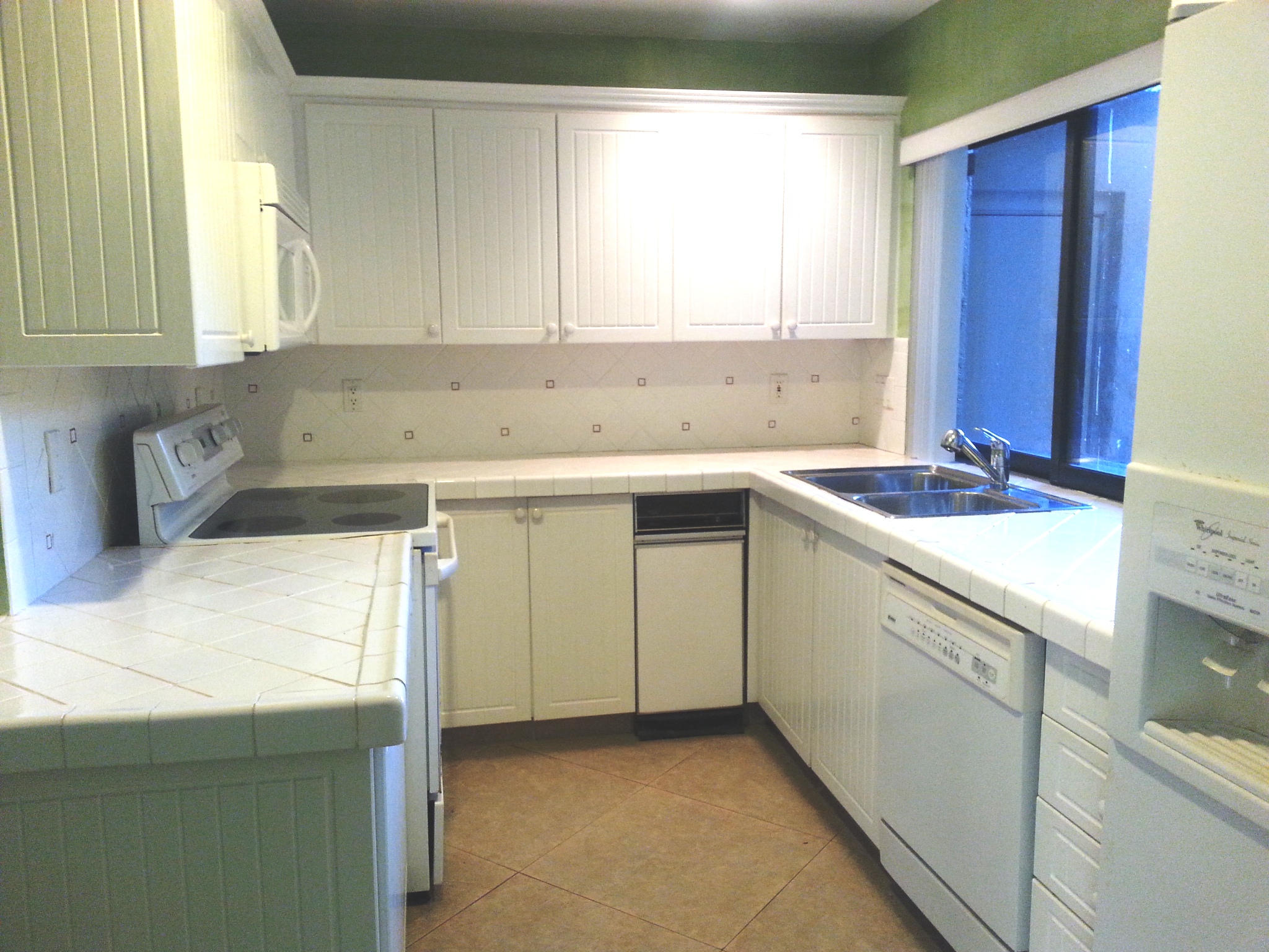 23325 Water Circle Boca Raton, FL 33486 - Photo 6 of 25 Kitchen