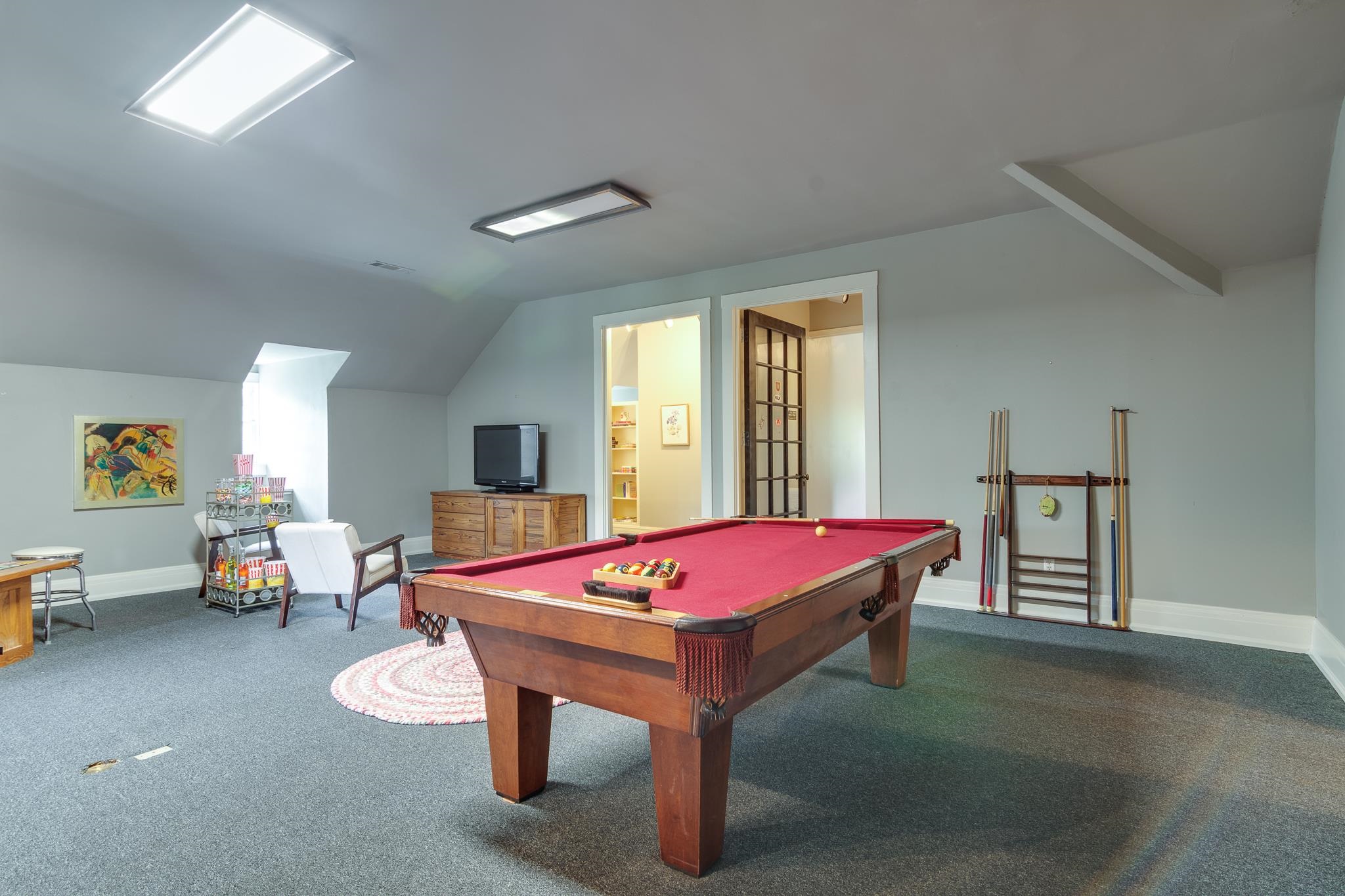 2221 Poplar Avenue Memphis, TN 38104 - Photo 27 of 40 a room with pool table and windows