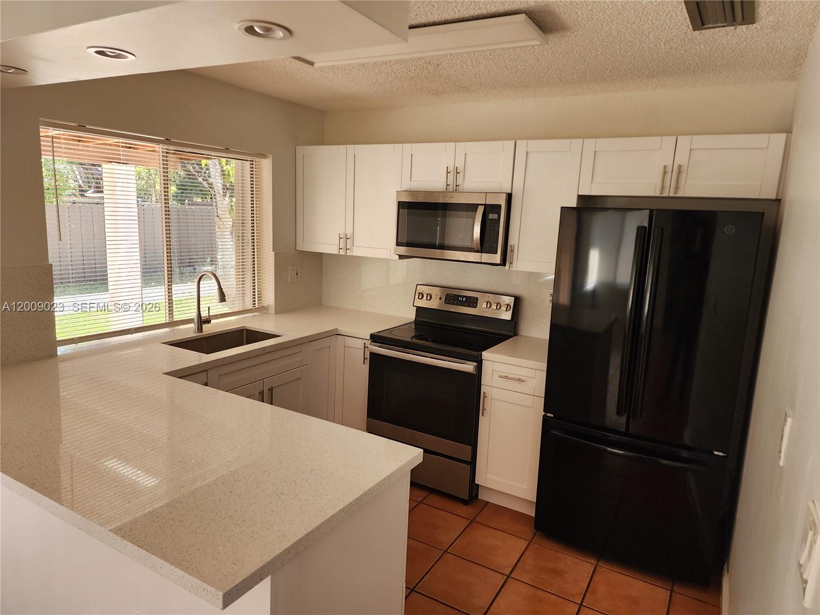 9825 Southwest 132nd Court Miami, FL 33186 - Photo 9 of 29