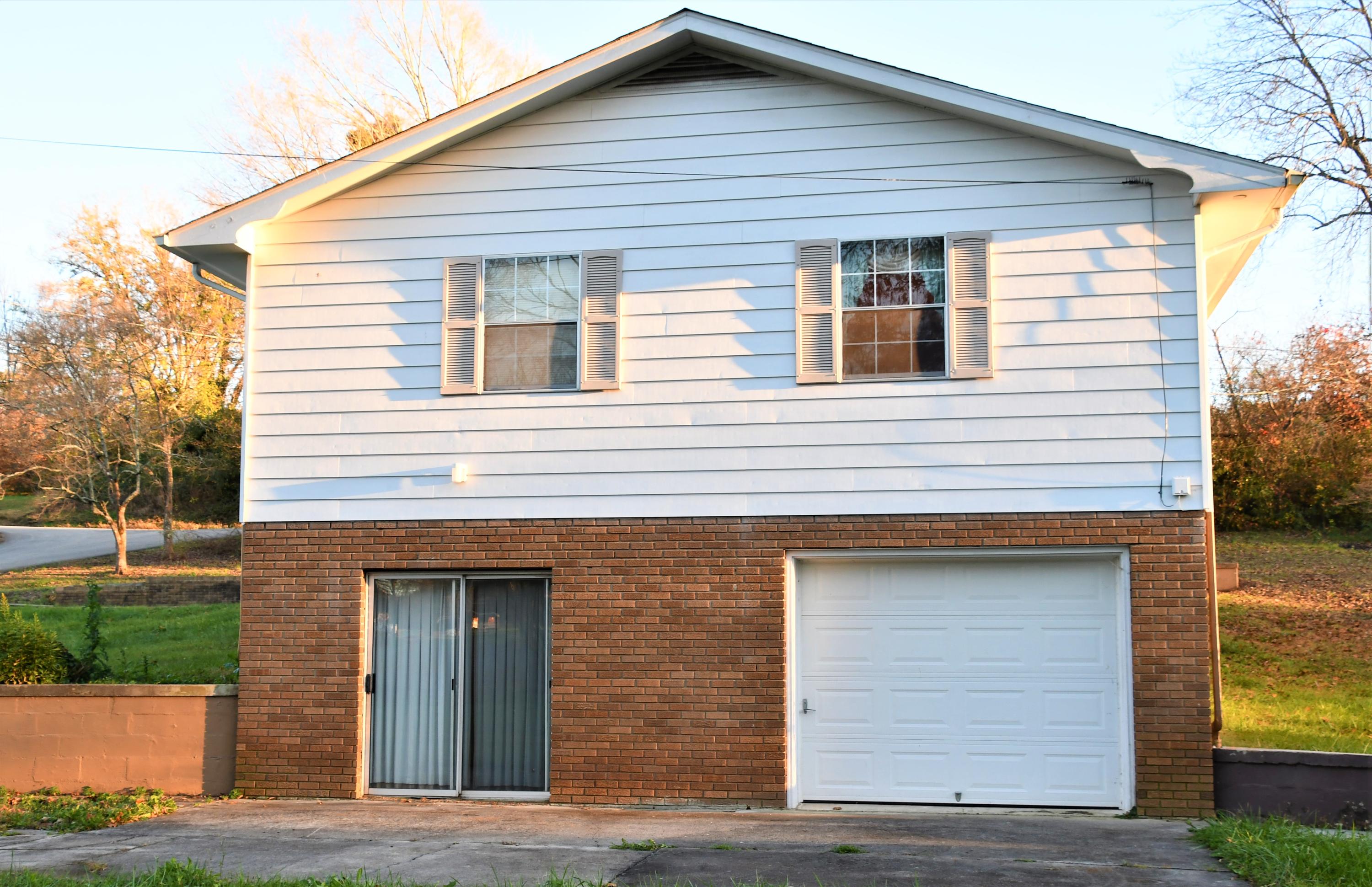 303 Allen Road Knoxville, TN 37920 - Photo 3 of 12 side