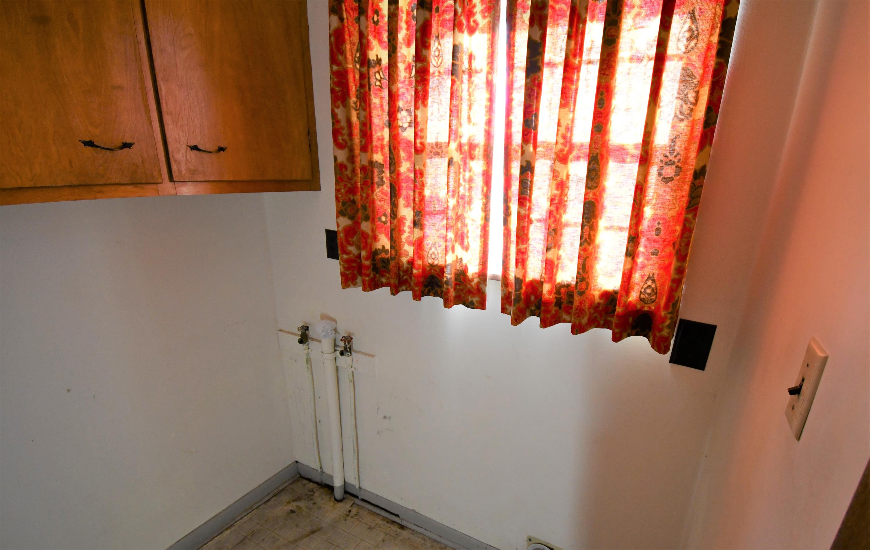 303 Allen Road Knoxville, TN 37920 - Photo 6 of 12 laundry
