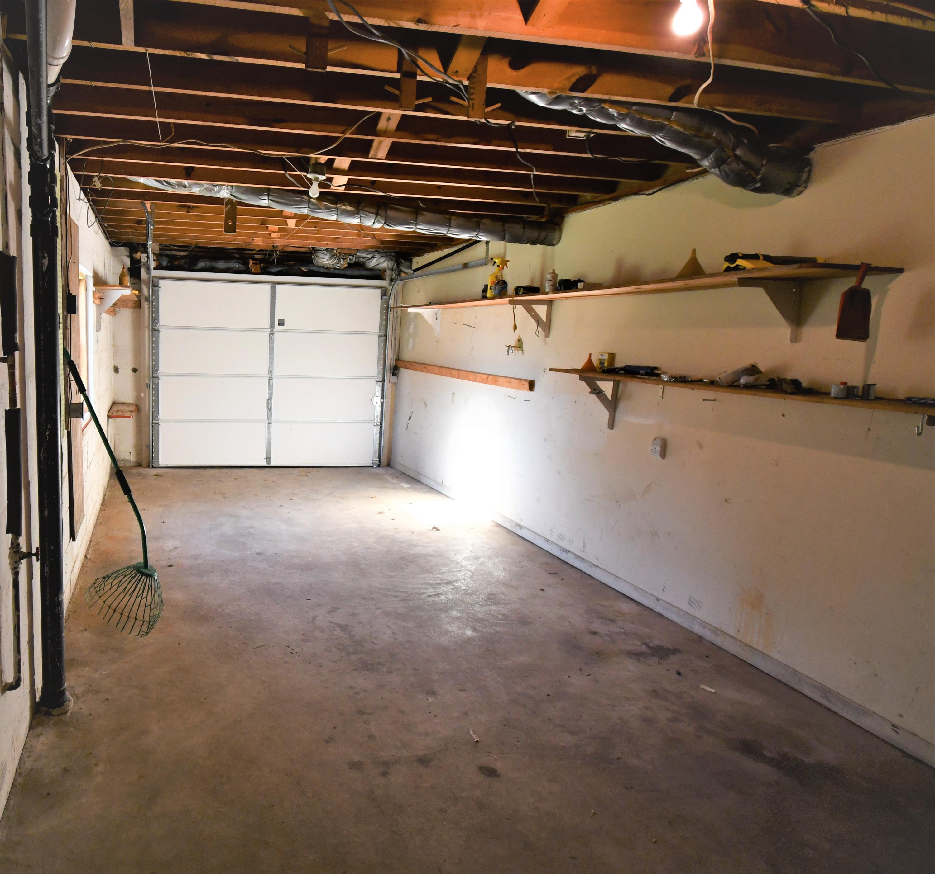 303 Allen Road Knoxville, TN 37920 - Photo 8 of 12 garage lower