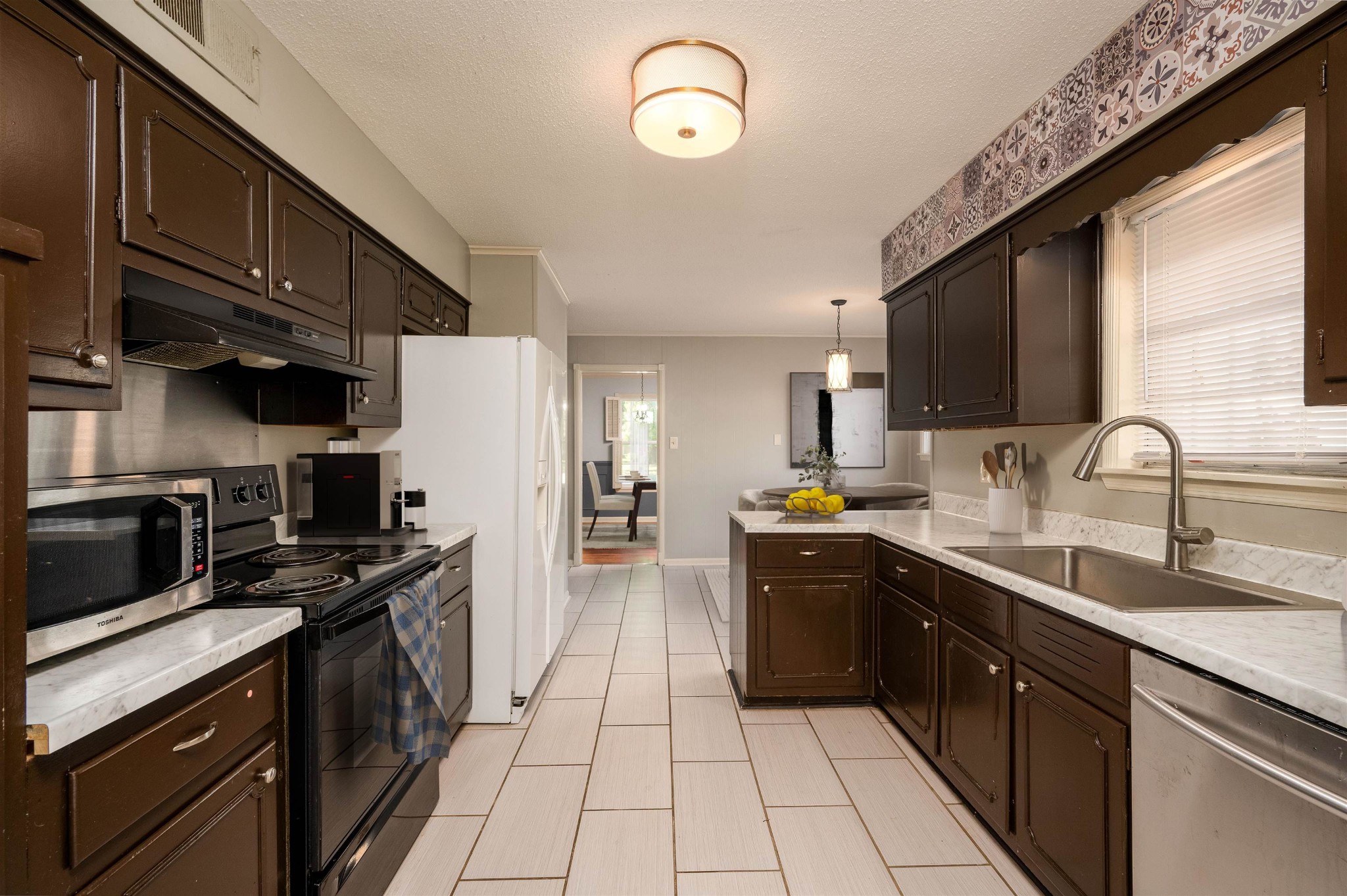 5591 Quince Road Memphis, TN 38119 - Photo 5 of 21 Gallery Image 5