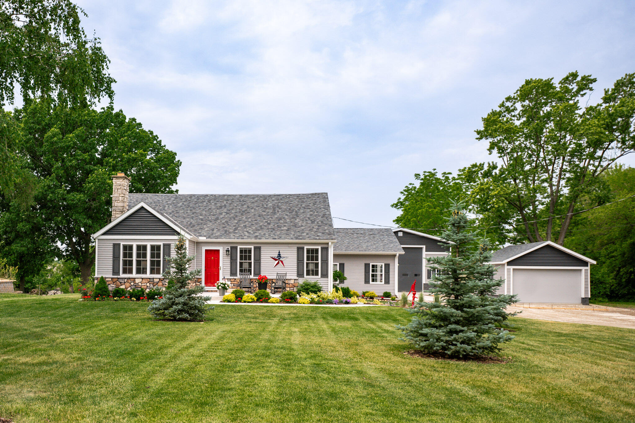 2126 North Emmertsen Road Mount Pleasant, WI 53406 - Photo 1 of 55 2126 Emmertsen 1