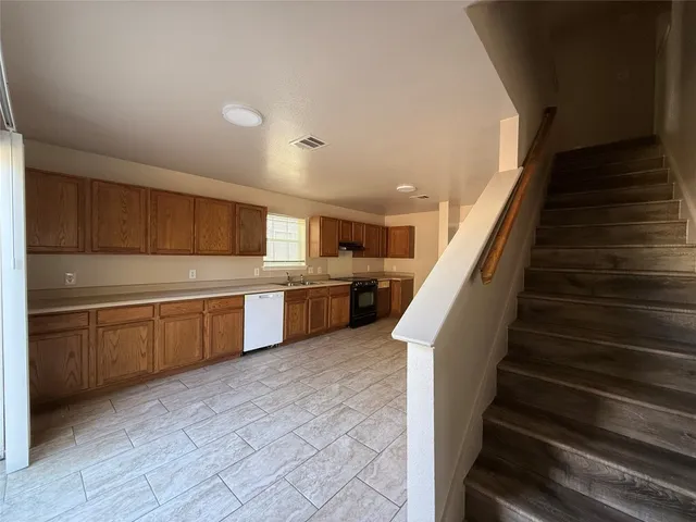 $1,775 | 13012 Lofton Cliff Drive, Del Valle, TX 78617