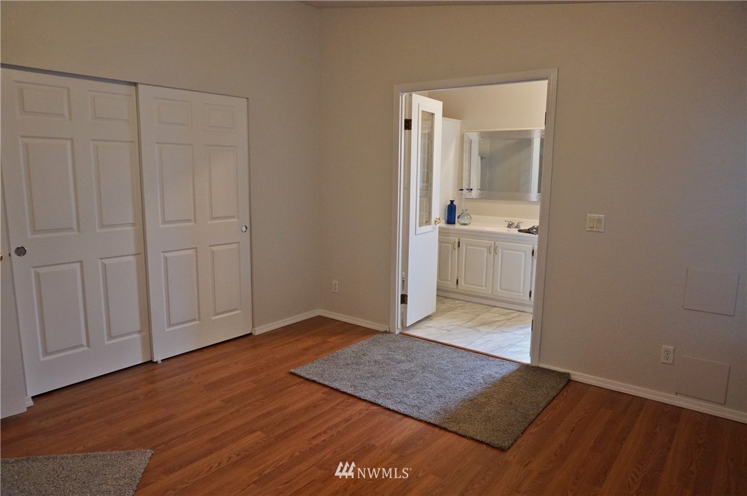 10036 180th Way Southwest Rochester, WA 98579 - Photo 18 of 39