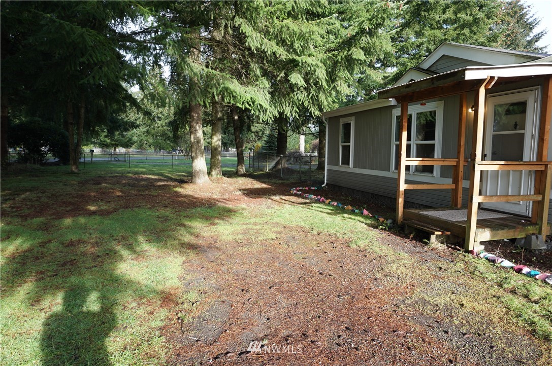10036 180th Way Southwest Rochester, WA 98579 - Photo 3 of 39