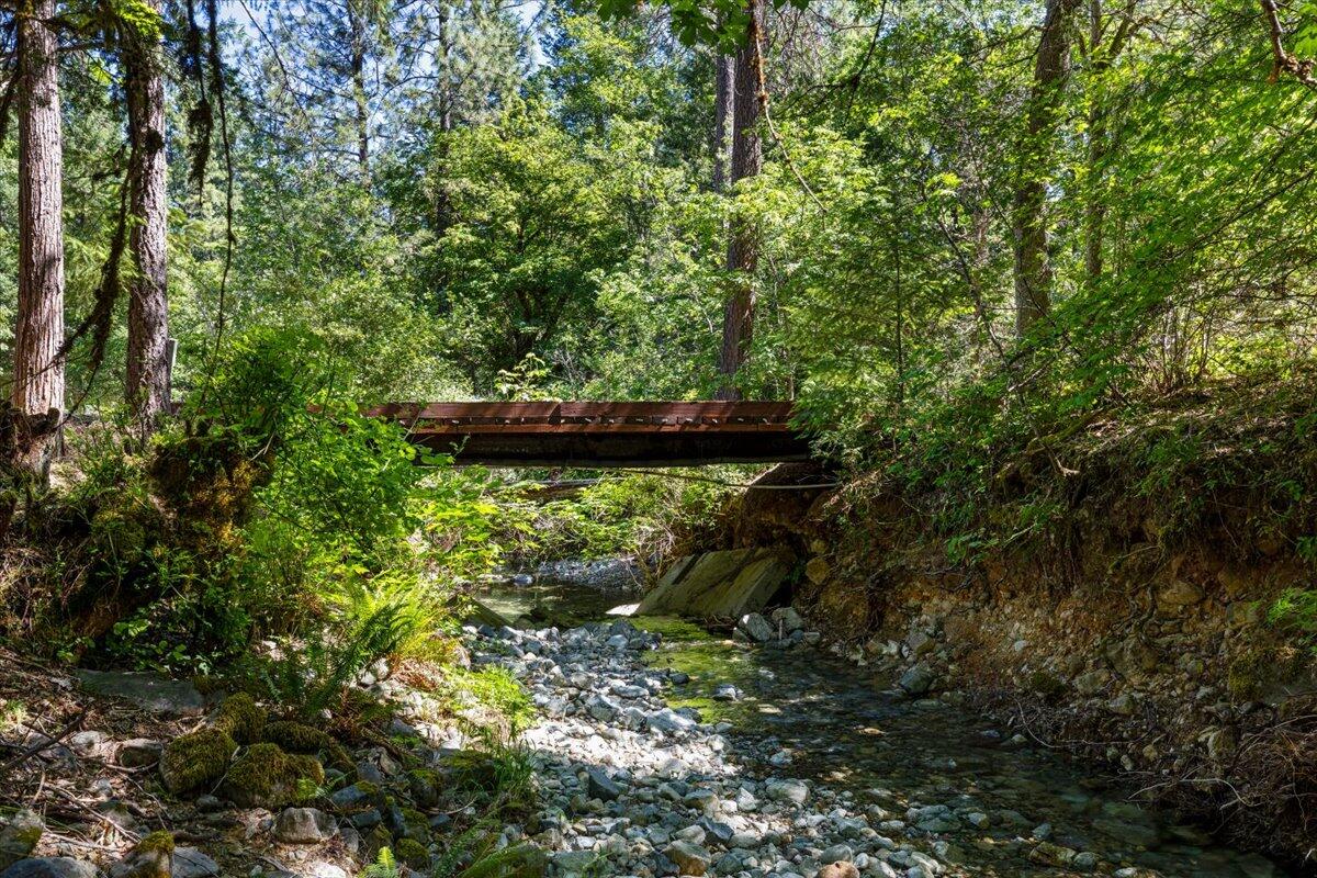 8081 West Evans Creek Road Rogue River, OR 97537 - Photo 49 of 51