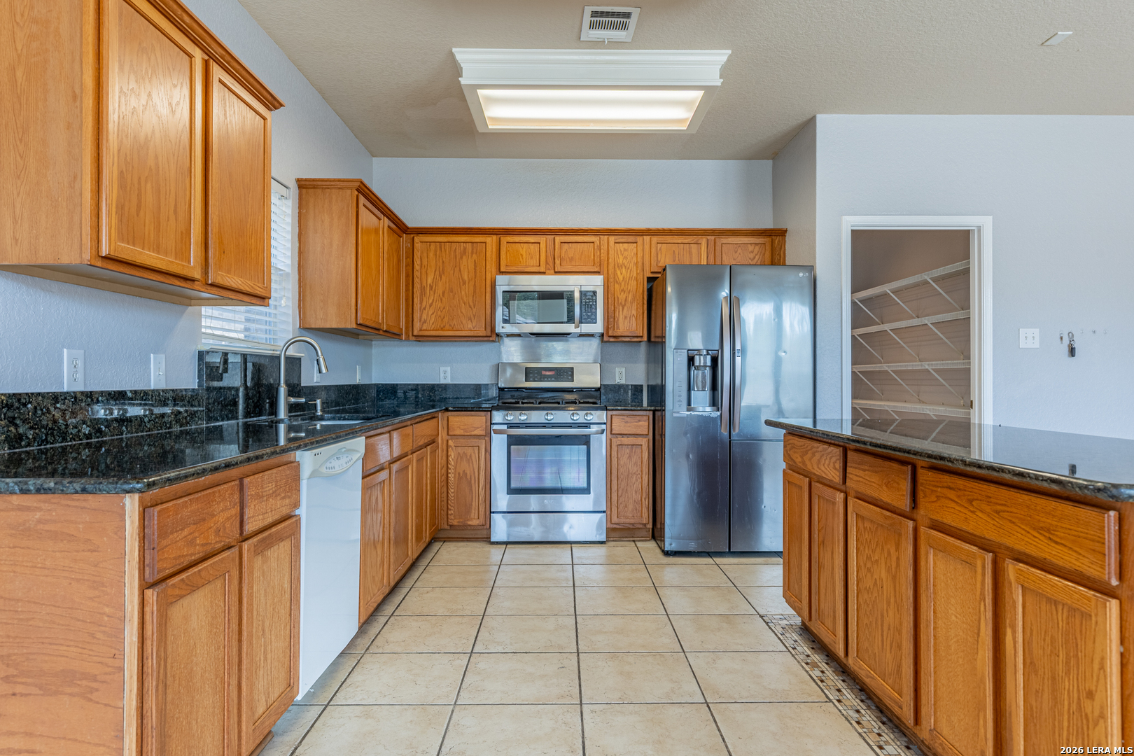 8918 Burnt Path Helotes, TX 78023 - Photo 14 of 46 Gallery Image 14