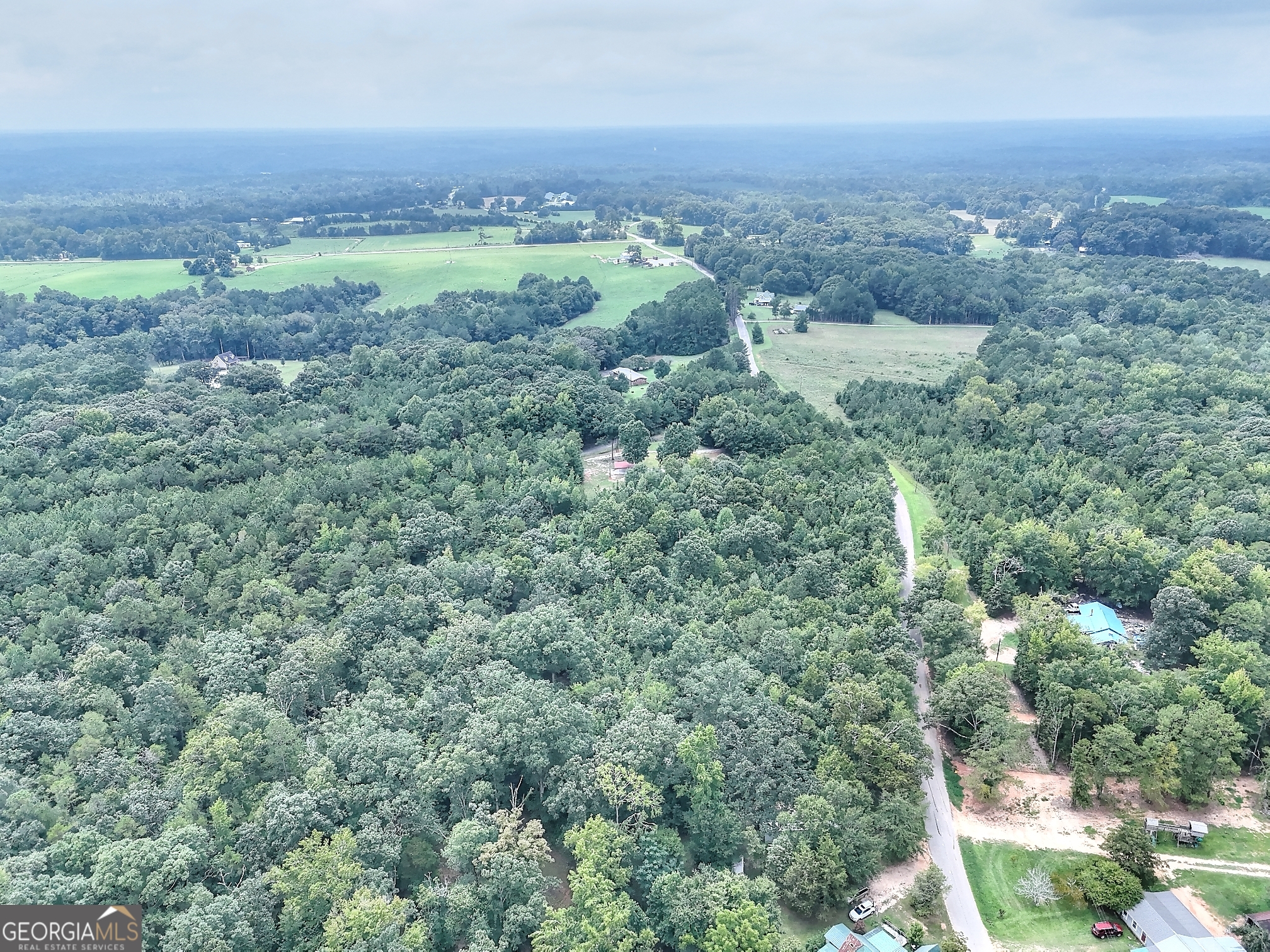 0 Pickens Point Drive Elberton, GA 30635 - Photo 16 of 17 an aerial view of a city and mountain view