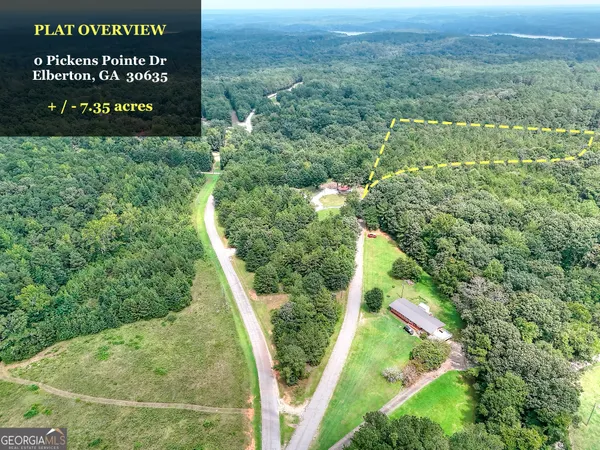 a view of a pathway of a building