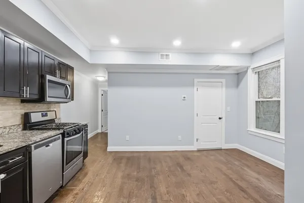 $3,300 | 92 Bragdon Street, Unit 3, Boston, MA 02119