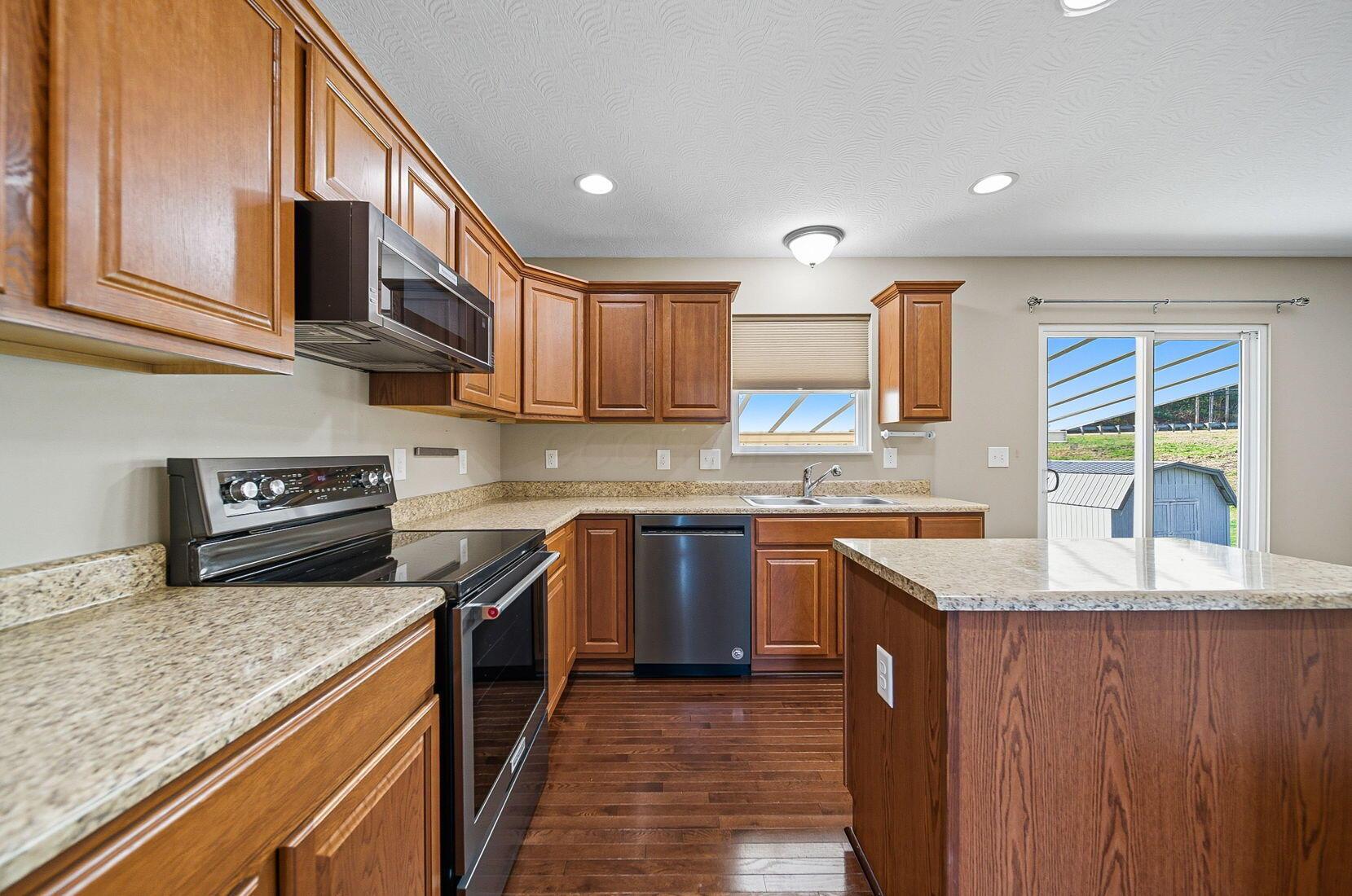 162 Spring Flower Way Etna, OH 43062 - Photo 6 of 61 13-web-or-mls-Justin Schone - 162 Spring